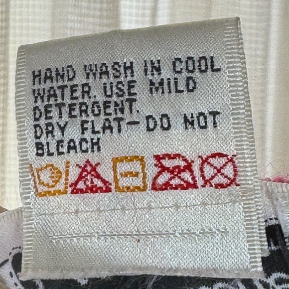 Vintage 1980s sweater, oversized long pink abstract top, Jordache, 10/12 (M/L) - Picture 8 of 8